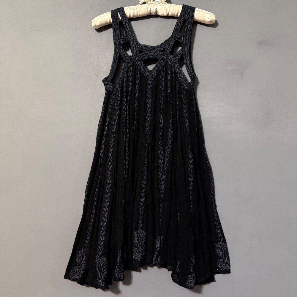 Free People One XS 100% Cotton Swing Tunic Tank Dress Cutout Embroidered Lined